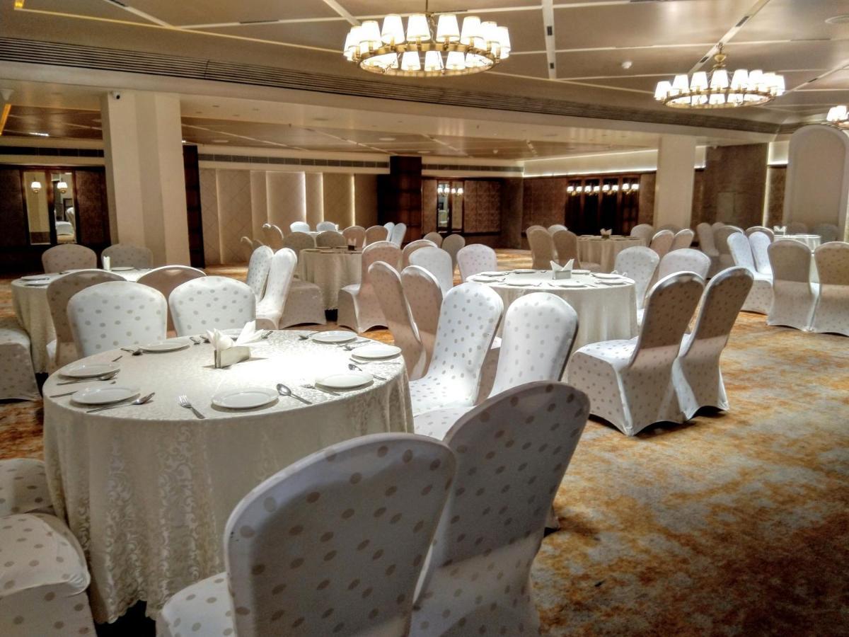 The Maya Hotel Jalandhar Exterior foto